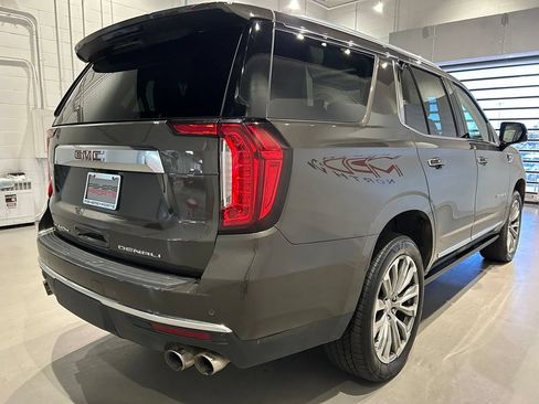 Used 2021 GMC Yukon Denali w/ Denali Premium Package AWD/4WD image 7