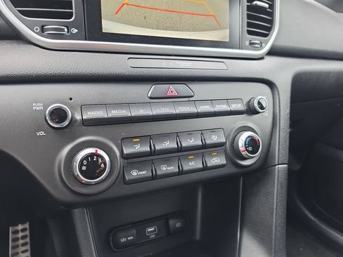 Certified 2022 Kia Sportage Nightfall Edition FWD image 25