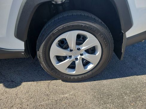 Used 2025 Toyota RAV4 LE image 5