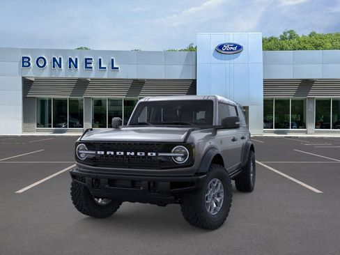 New 2025 Ford Bronco Badlands image 2