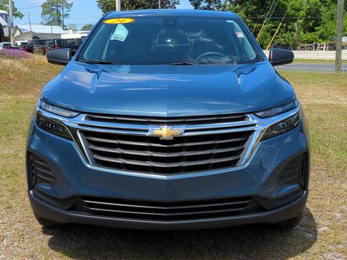 Used 2024 Chevrolet Equinox LS w/ LS Convenience Package AWD/4WD image 9