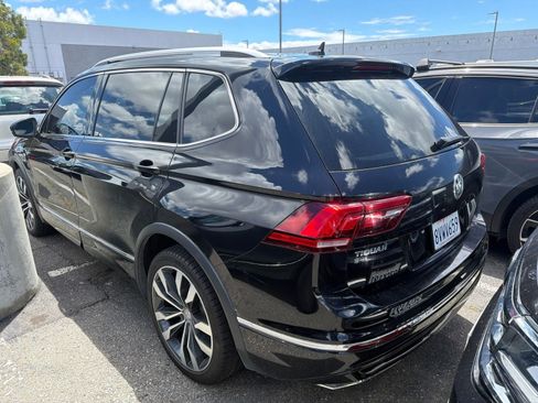 Used 2021 Volkswagen Tiguan SEL Premium R-Line w/ 3rd Row Seat Package AWD/4WD image 4