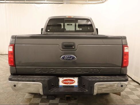 Used 2015 Ford F250 XLT w/ XLT Interior Package image 5