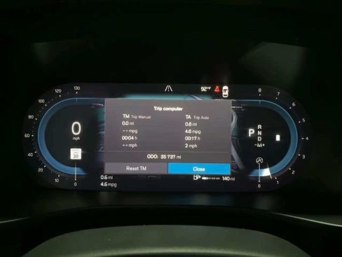 Used 2023 Volvo XC40 B4 Core w/ Convenience Package FWD image 11