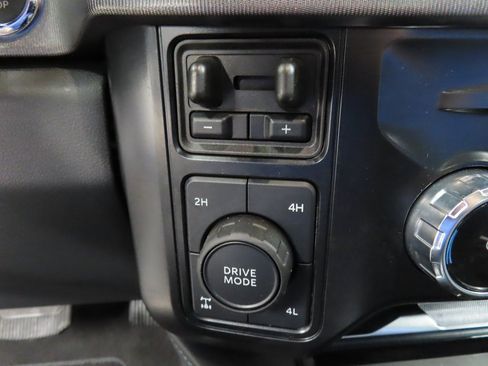 Used 2025 Ford F250 Platinum image 70