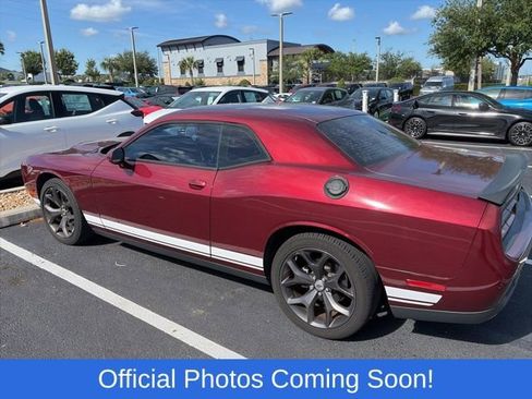 Used 2017 Dodge Challenger SXT RWD image 4
