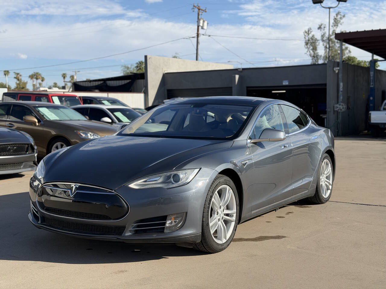 Used 2014 Tesla Model S 85 RWD image 1