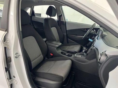 Used 2021 Hyundai Kona SE FWD image 21