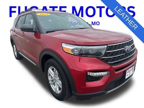Certified 2023 Ford Explorer XLT w/ Equipment Group 202A AWD/4WD image 7