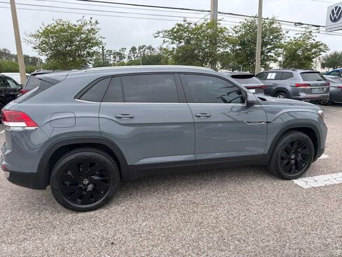 Certified 2025 Volkswagen Atlas Cross Sport SE w/ Panoramic Sunroof Package AWD/4WD image 21