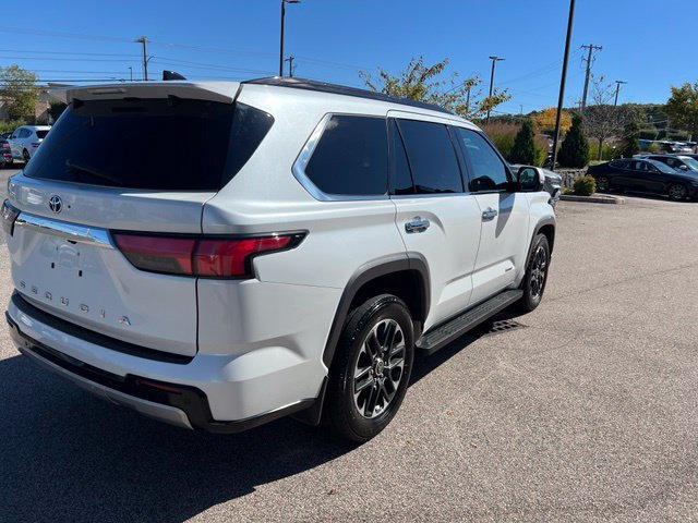Used 2023 Toyota Sequoia Limited w/ Tow Technology Package AWD/4WD image 9