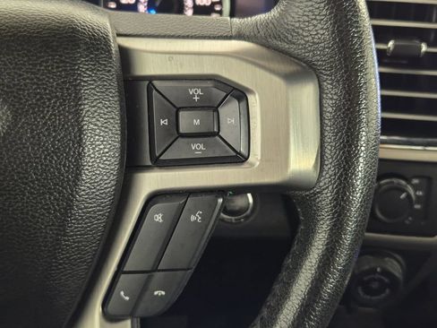 Used 2016 Ford F150 Platinum w/ Equipment Group 701A Luxury AWD/4WD image 31