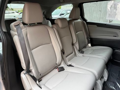 Used 2019 Honda Odyssey EX-L image 22