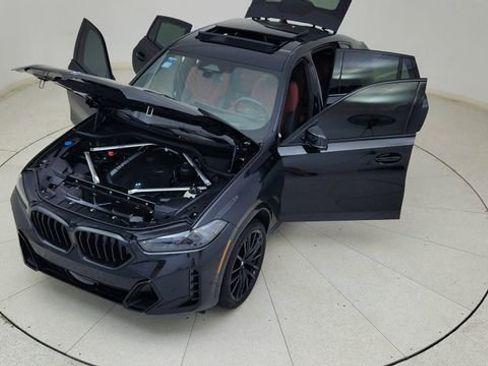 Used 2025 BMW X6 xDrive40i w/ Executive Package image 84