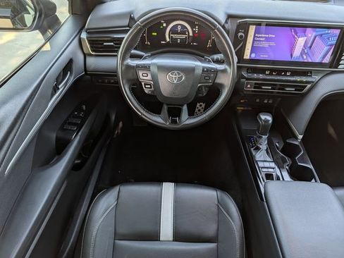 Used 2025 Toyota Camry SE w/ Multimedia Upgrade Package image 13