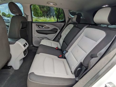Used 2023 GMC Terrain SLE w/ Driver Convenience Package AWD/4WD image 16