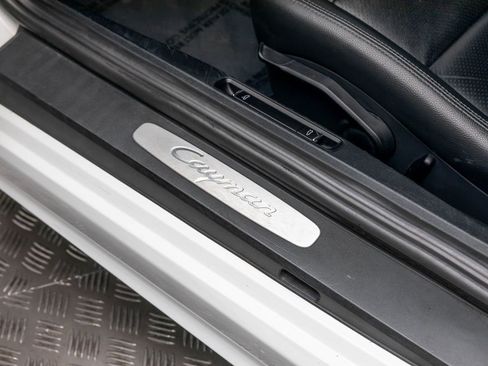 Used 2018 Porsche 718 Cayman image 35