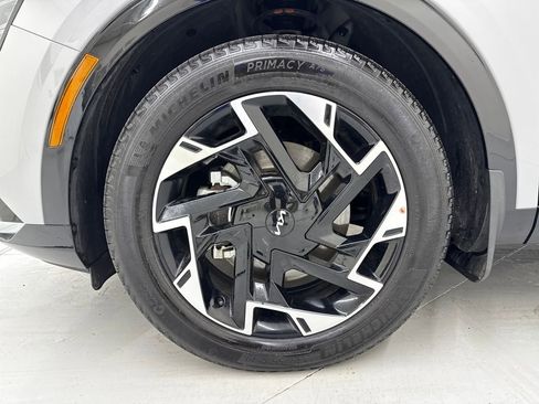 Used 2024 Kia Sportage SX image 9