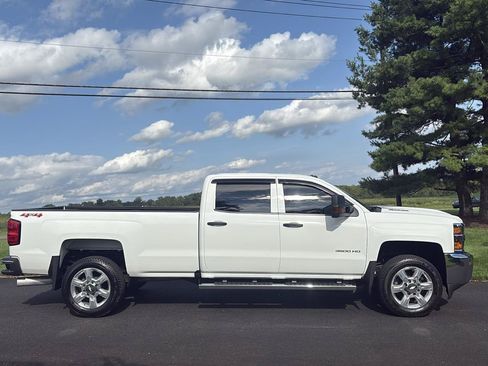 Used 2019 Chevrolet Silverado 3500 W/T w/ WT Convenience Package AWD/4WD image 5