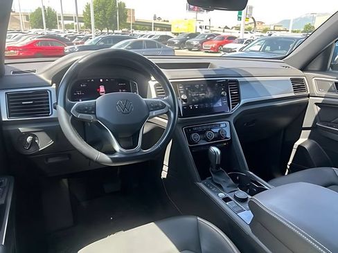 Used 2020 Volkswagen Atlas Cross Sport SEL Premium AWD/4WD image 21