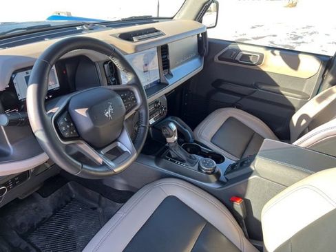 Used 2024 Ford Bronco Wildtrak image 19