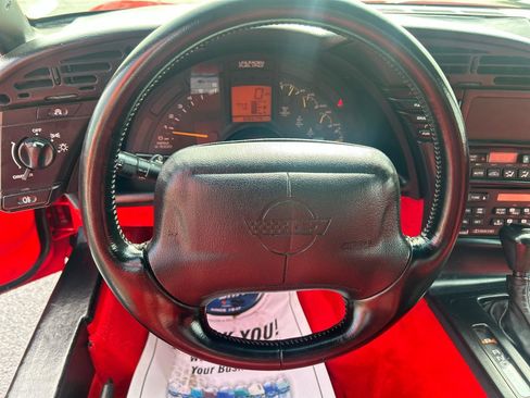 Used 1994 Chevrolet Corvette Coupe RWD image 15