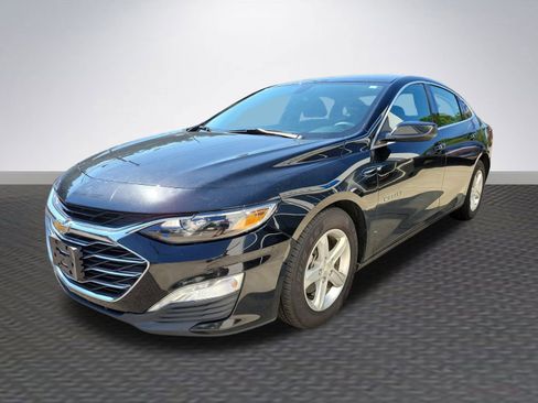 Used 2022 Chevrolet Malibu LT image 3