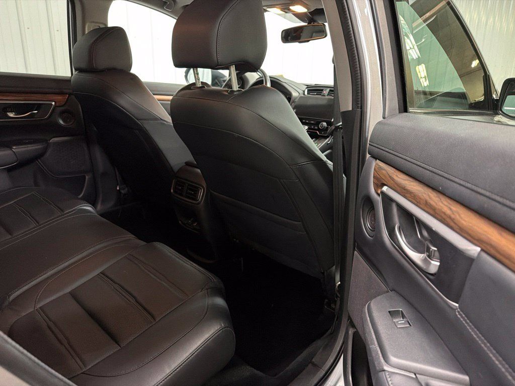 Used 2019 Honda CR-V Touring image 17