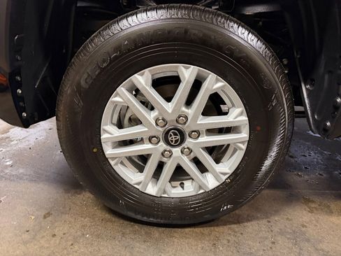 Used 2026 Toyota Tundra SR5 image 27