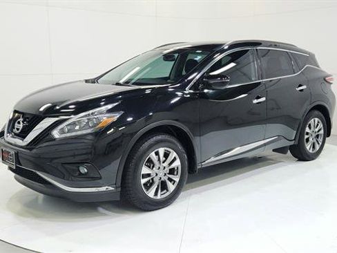 Used 2018 Nissan Murano SV image 3