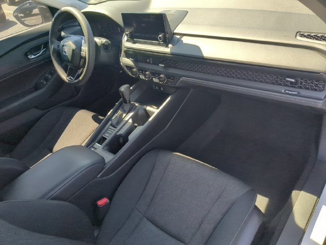 Used 2025 Honda Accord SE image 12