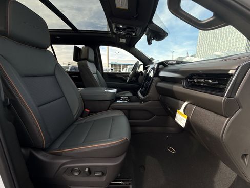 New 2026 GMC Yukon AT4 w/ AT4 Premium Plus Package image 28