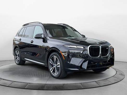 Certified 2025 BMW X7 M60i w/ Executive Package image 1