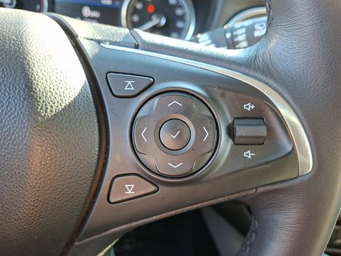 Used 2020 Buick Enclave Essence w/ Sound and Sites Package image 22