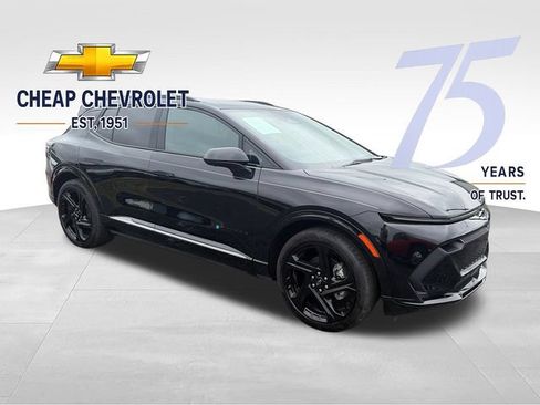 Used 2024 Chevrolet Equinox EV RS FWD image 7