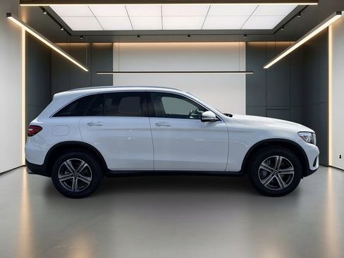 Used 2018 Mercedes-Benz GLC 300 4MATIC image 7