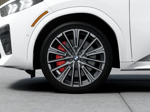 New 2026 BMW X2 xDrive28i AWD/4WD image 7