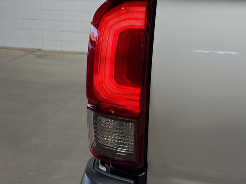 Used 2019 Toyota Tacoma SR5 image 11