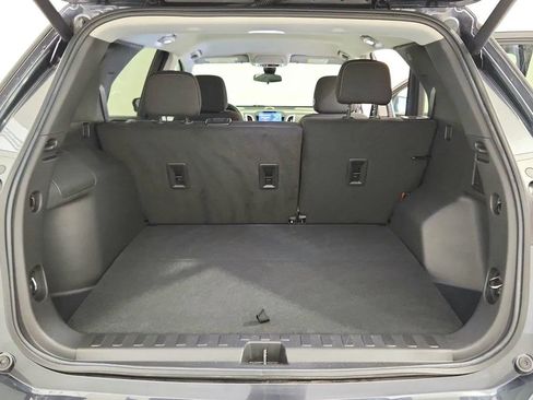 Used 2022 Chevrolet Equinox LT FWD image 36