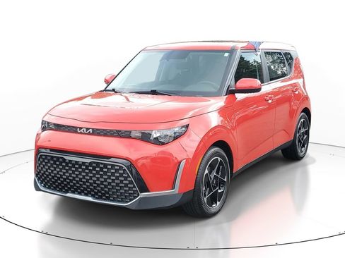 Certified 2024 Kia Soul EX FWD image 2