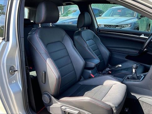 Used 2016 Volkswagen GTI SE w/ Driver Assistance Package FWD image 6