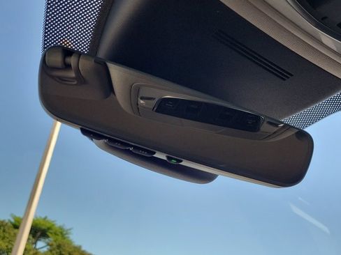 Certified 2025 Acura MDX w/ Technology Package image 22