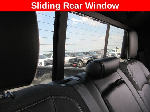 Used 2025 RAM 3500 Limited AWD/4WD image 28