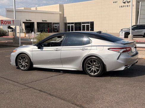 Used 2020 Toyota Camry XSE AWD/4WD image 4