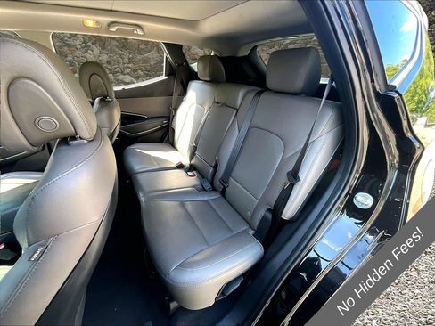 Used 2017 Hyundai Santa Fe Sport FWD image 19