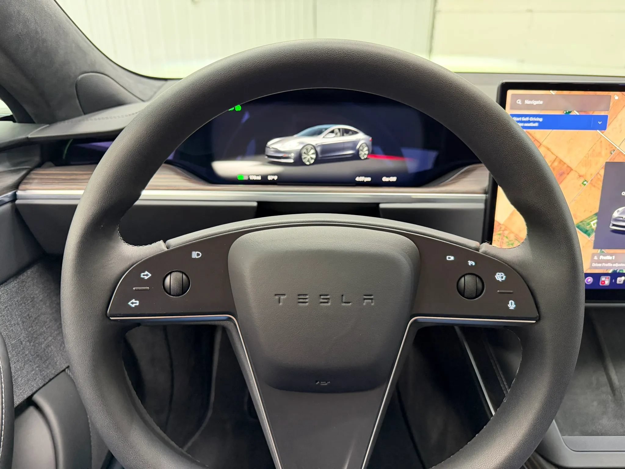 Used 2024 Tesla Model S AWD/4WD image 22