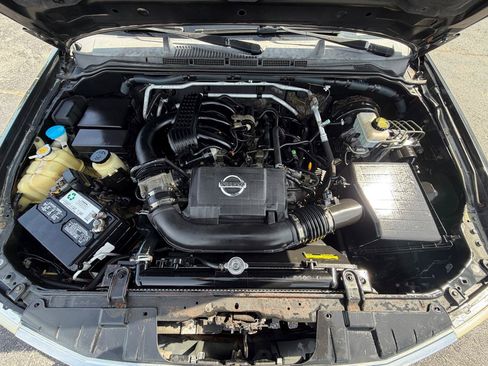 Used 2007 Nissan Frontier SE w/ SE Value Truck Pkg RWD image 16