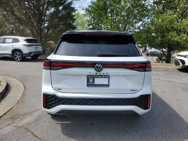 New 2026 Volkswagen Tiguan SE R-Line AWD/4WD image 5