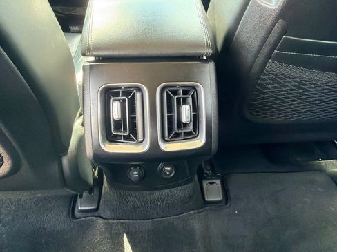 Used 2022 Kia Sorento S FWD image 18