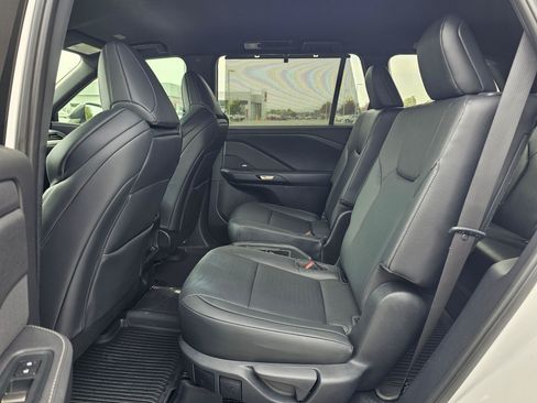 Used 2026 Lexus TX 500h AWD w/ Technology Package image 16